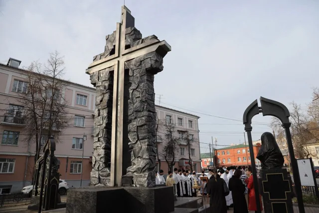 В округе почтили память жертв политических репрессий — фото 3
