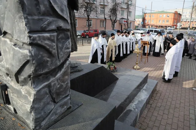 В округе почтили память жертв политических репрессий — фото 9