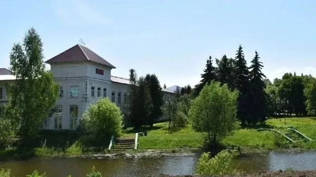 В здании бывшего завода ЛИТ на Советской, 1а в Переславле-Залесском начались работы по реконструкции под музейное пространство. Сейчас внутри демонтируют констр — фото 1