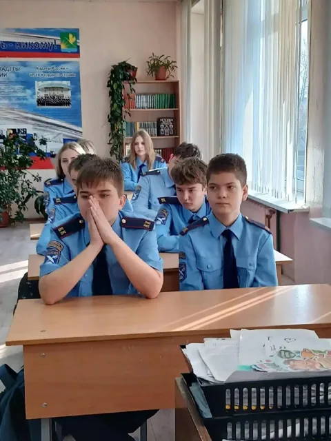 В конце октября специалисты «Мособлэнерго» провели в Центре образования № 4 в Ногинске урок «Электричество — не игрушка!» для 25 четвероклассников. — фото 8